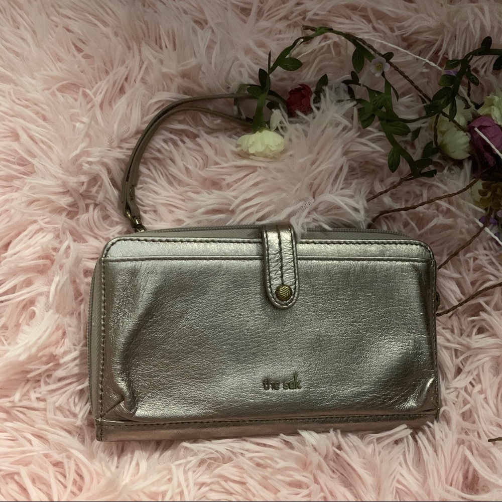 🦋The Sak wristlet!